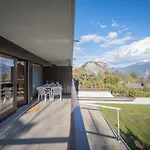 Austral 204 By Interhome אוברונאז